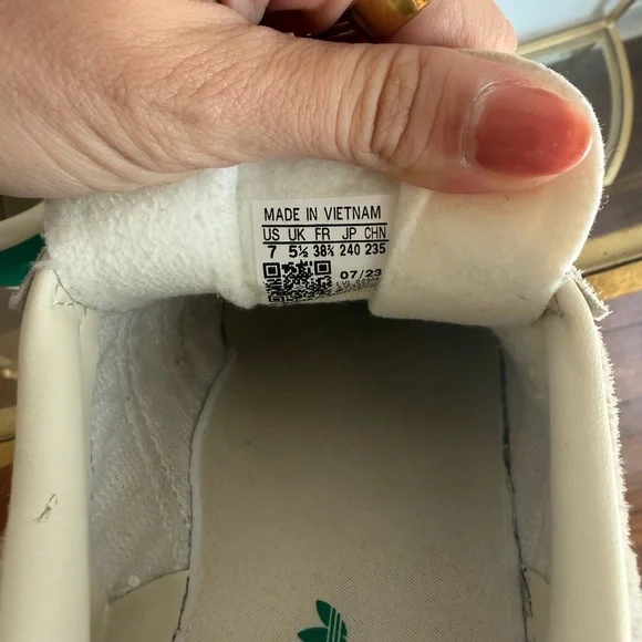 Adidas Gazelle “Green Gum 4” Sneakers - Picture 4 of 5